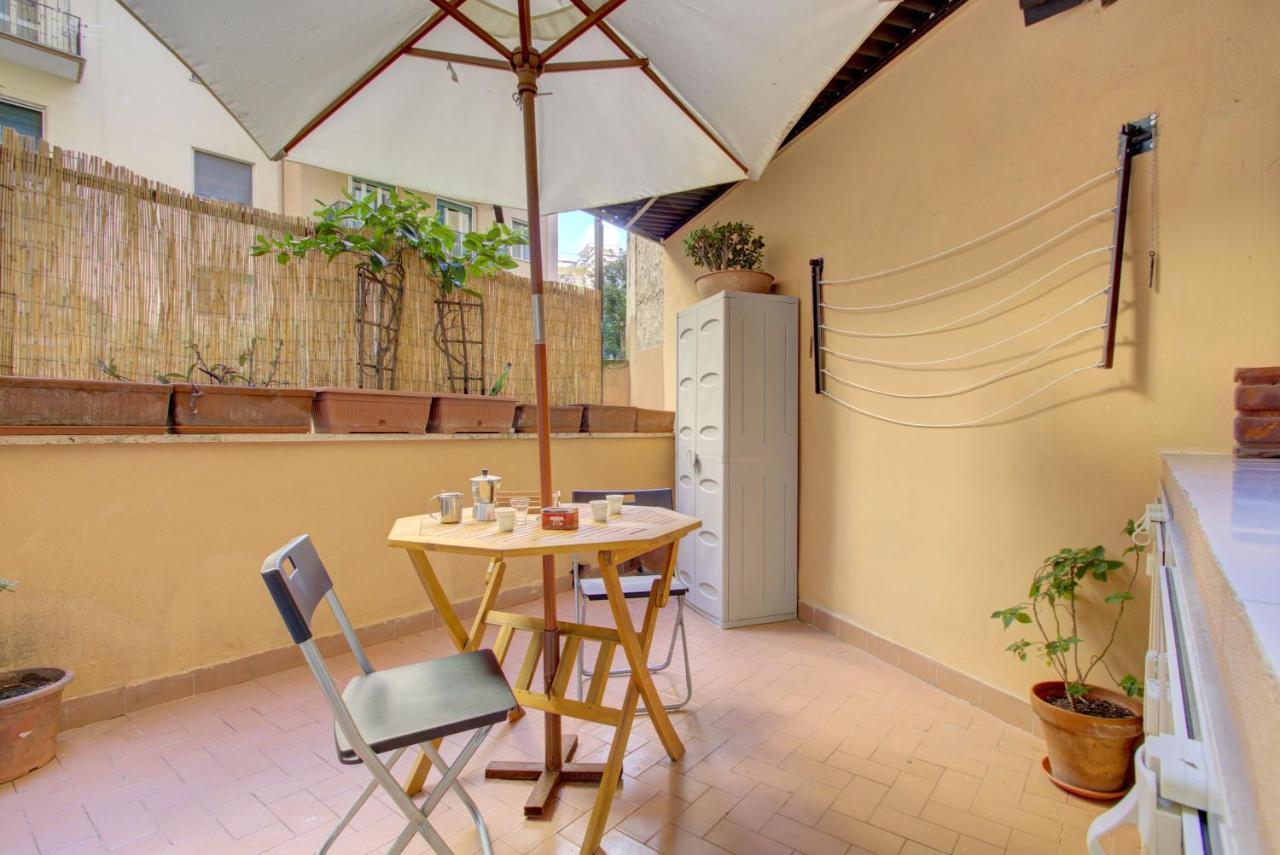 Vomero-Rossini Apartment เนเปิลส์ ภายนอก รูปภาพ